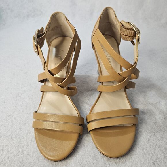 BETTYE MULLER Brown Sz 8 M Tan Leather Wood Heel Sandal Strappy Buckle - Picture 3 of 6